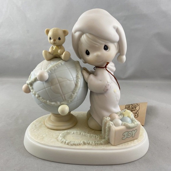 Precious Moments "May Your World Be Trimmed With Joy" Figurine B2-1 - Picture 2 of 6